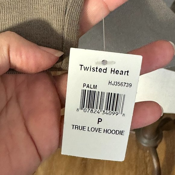 TWISTED HEART TRUE LOVE HOODIE (SZ SM) (NWT) - Picture 10 of 13
